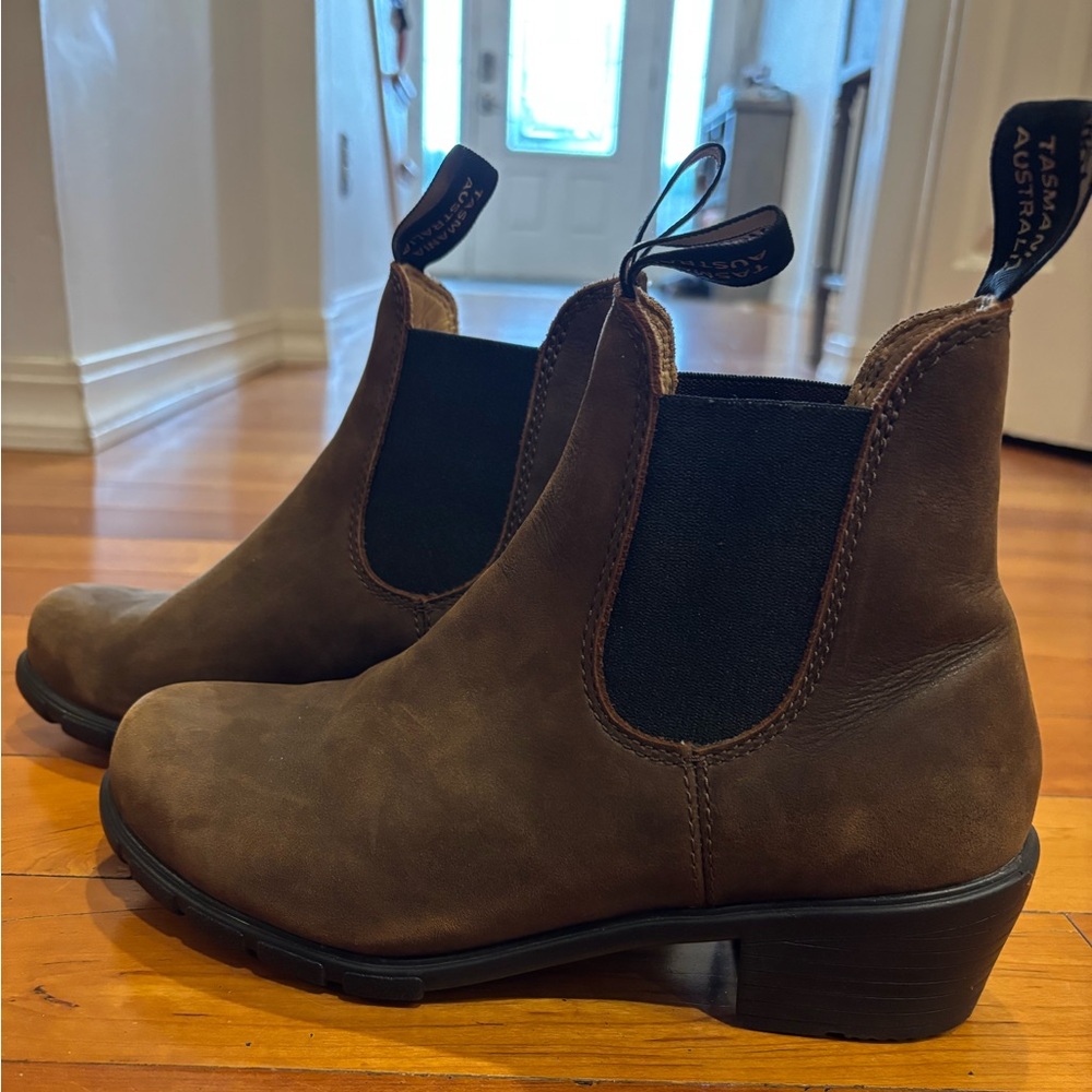 Blundstone Antique Brown Heeled Boot